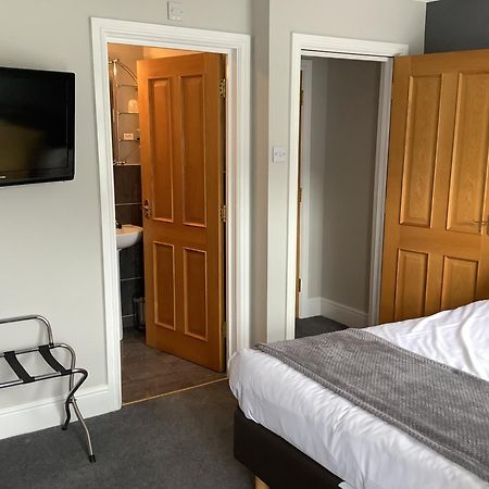 Jeffersons Hotel & Serviced Apartments (Adults Only) Barrow-in-Furness Kamer foto