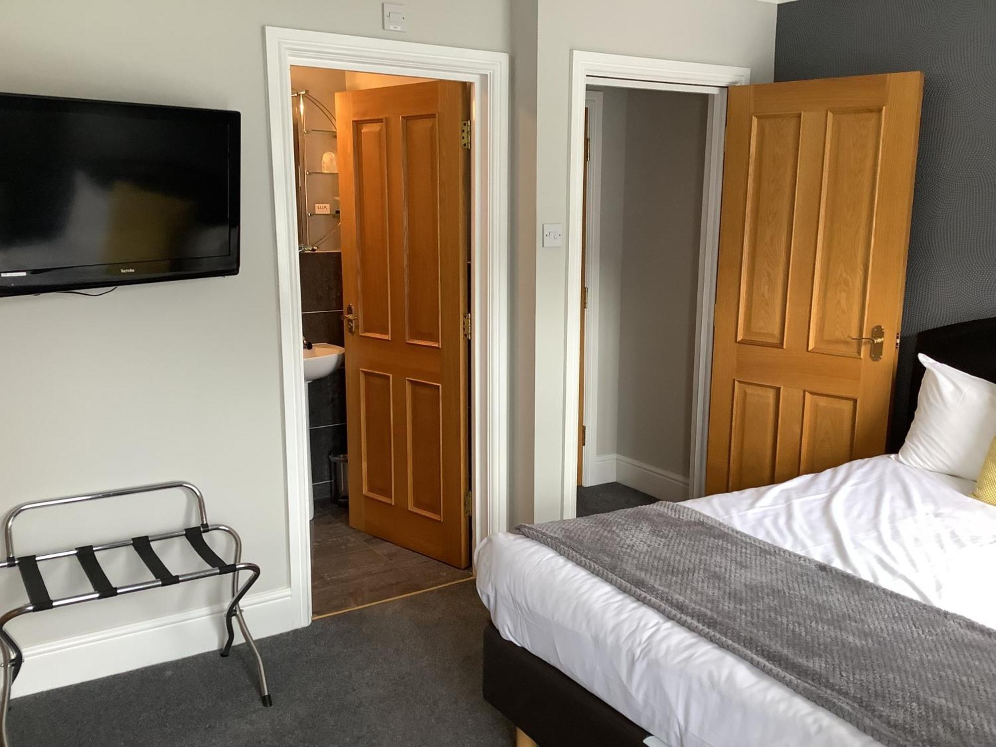 Jeffersons Hotel & Serviced Apartments (Adults Only) Barrow-in-Furness Kamer foto